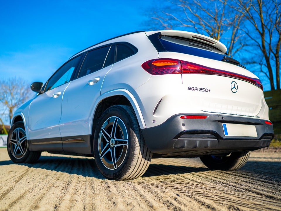 Mercedes EQA250+ AMG Line 5d