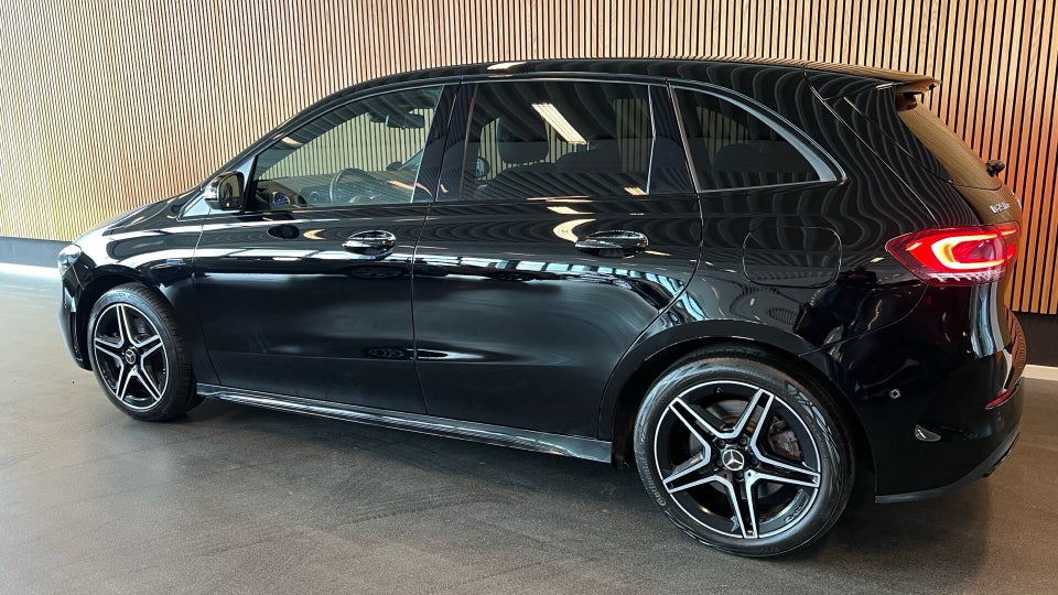 Mercedes B250 e 1,3 AMG Line aut. 5d
