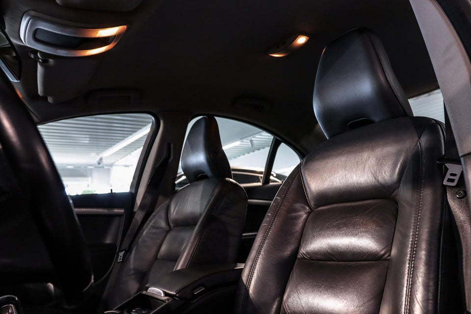 Volvo S80 2,4 D5 205 Summum aut. 4d