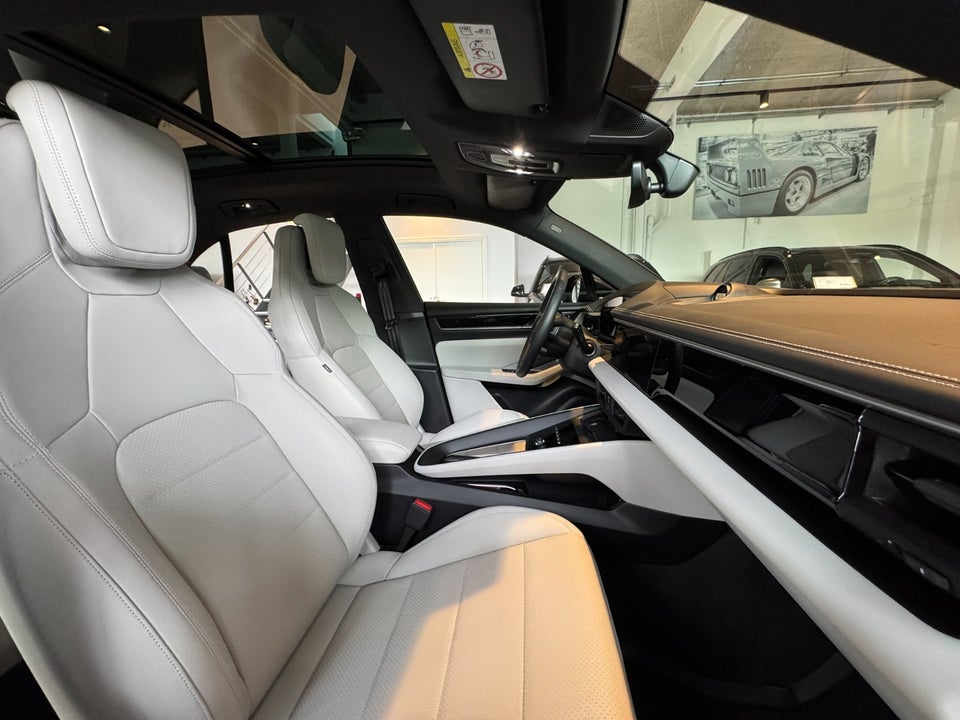 Porsche Macan 4 5d