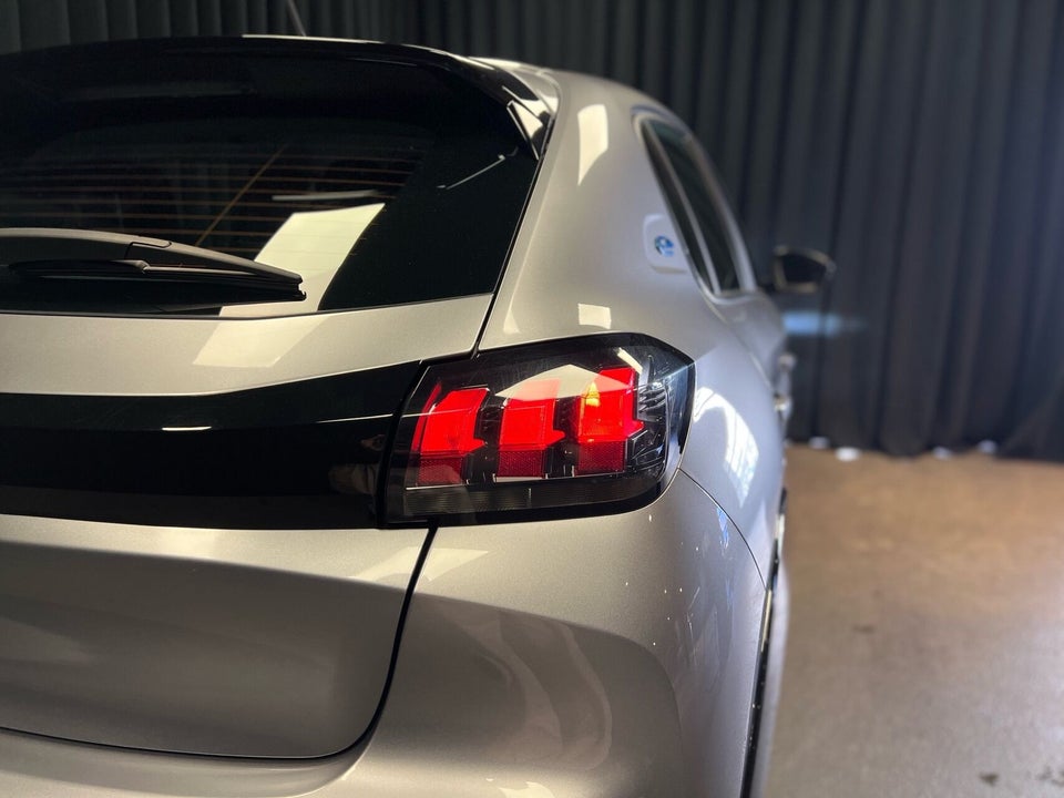 Peugeot e-208 50 Active Pack 5d
