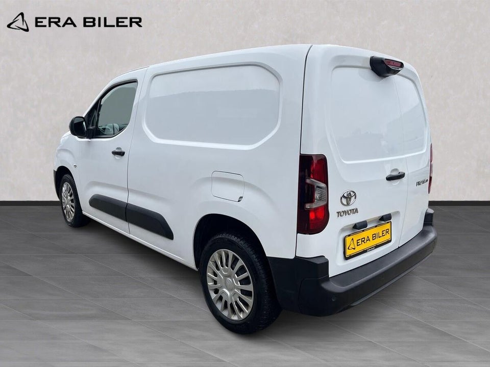 Toyota ProAce City 1,5 D 102 Medium Comfort 5d