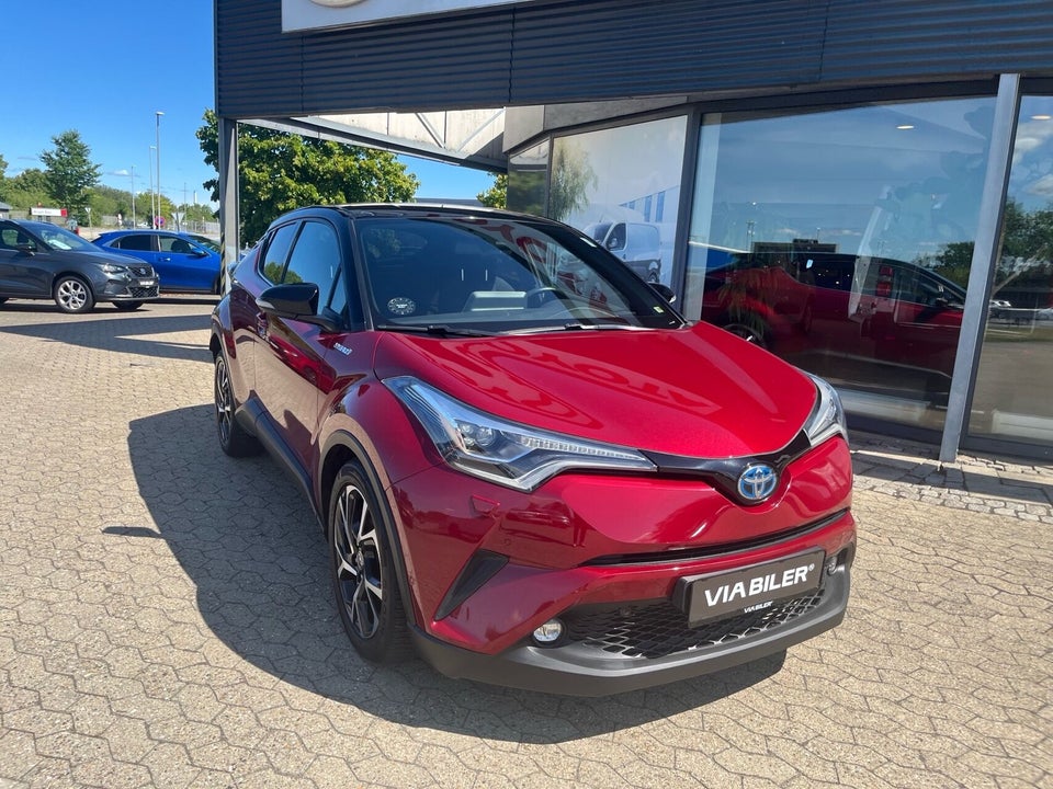 Toyota C-HR 1,8 Hybrid Premium Selected CVT 5d