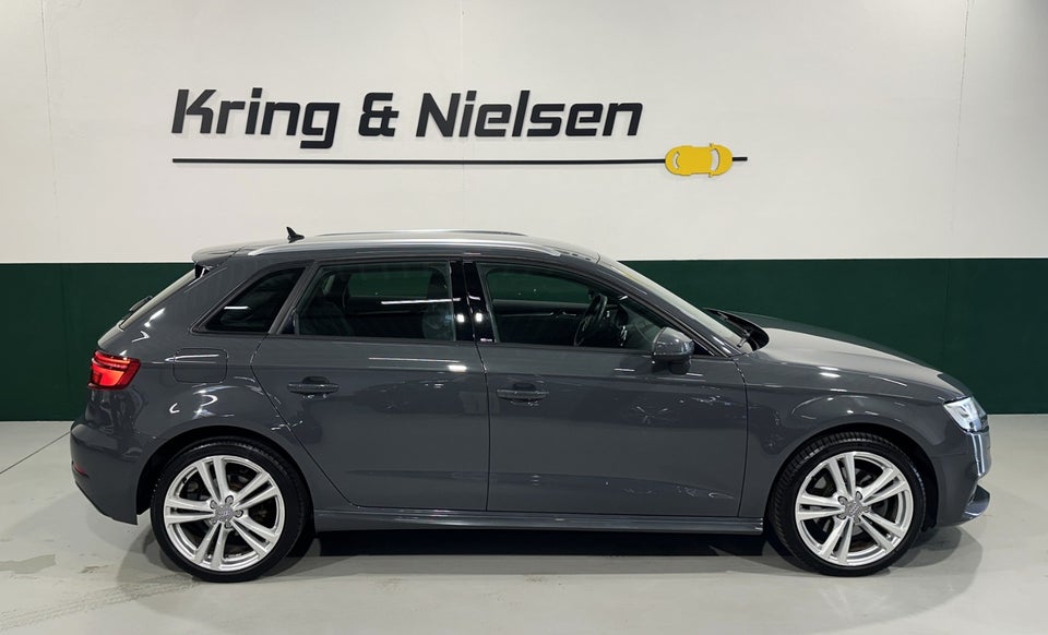 Audi A3 1,4 e-tron S-line Sportback S-tr. 5d