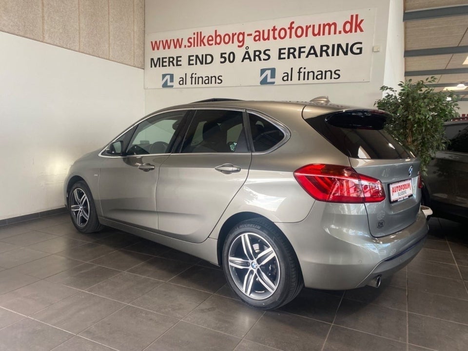 BMW 218i 1,5 Active Tourer Sport Line aut. 5d