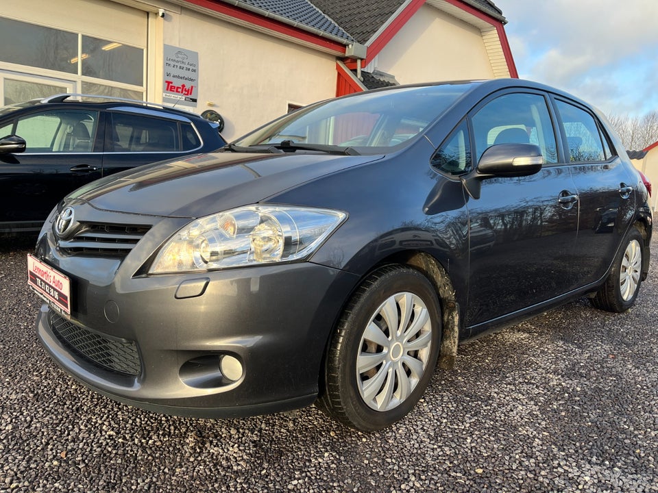 Toyota Auris 1,6 T2 5d