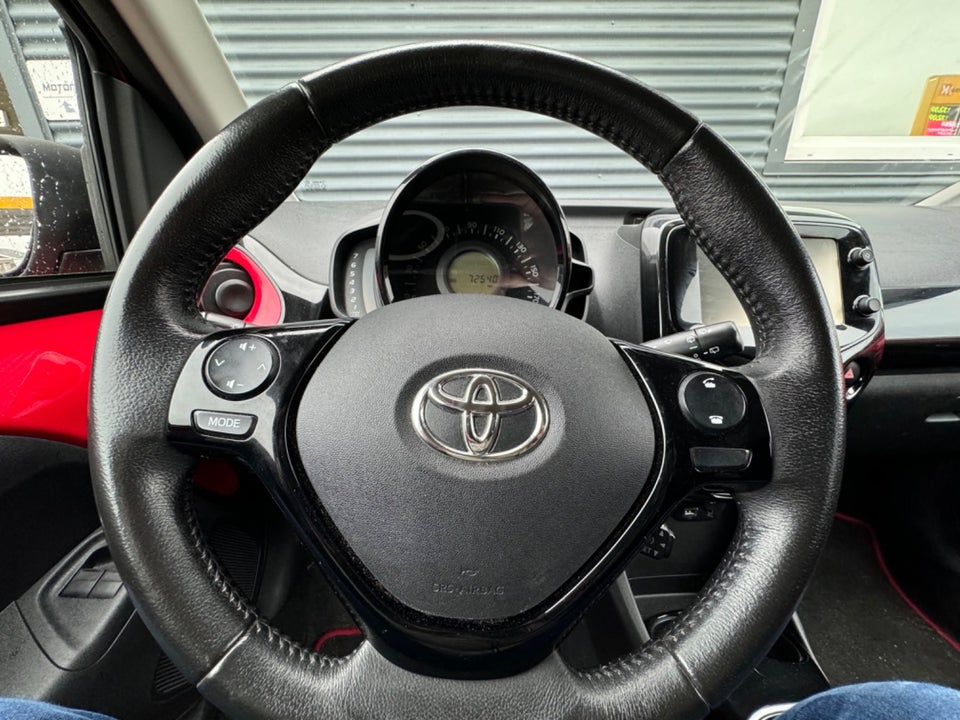 Toyota Aygo 1,0 VVT-i x-cite 5d