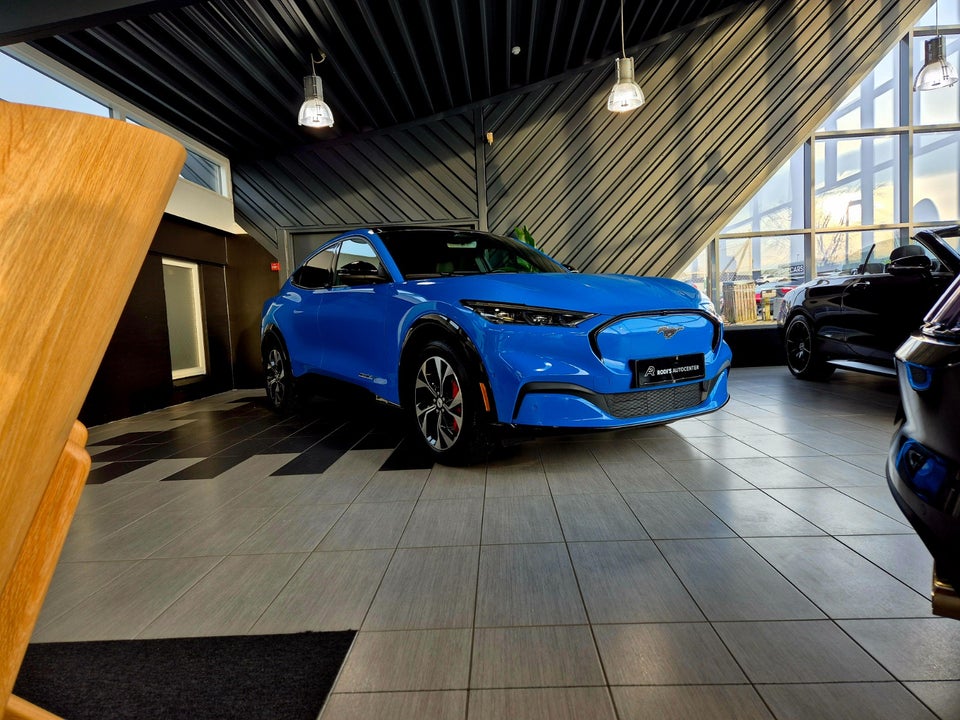 Ford Mustang Mach-E 98 Premium Extended Range 5d