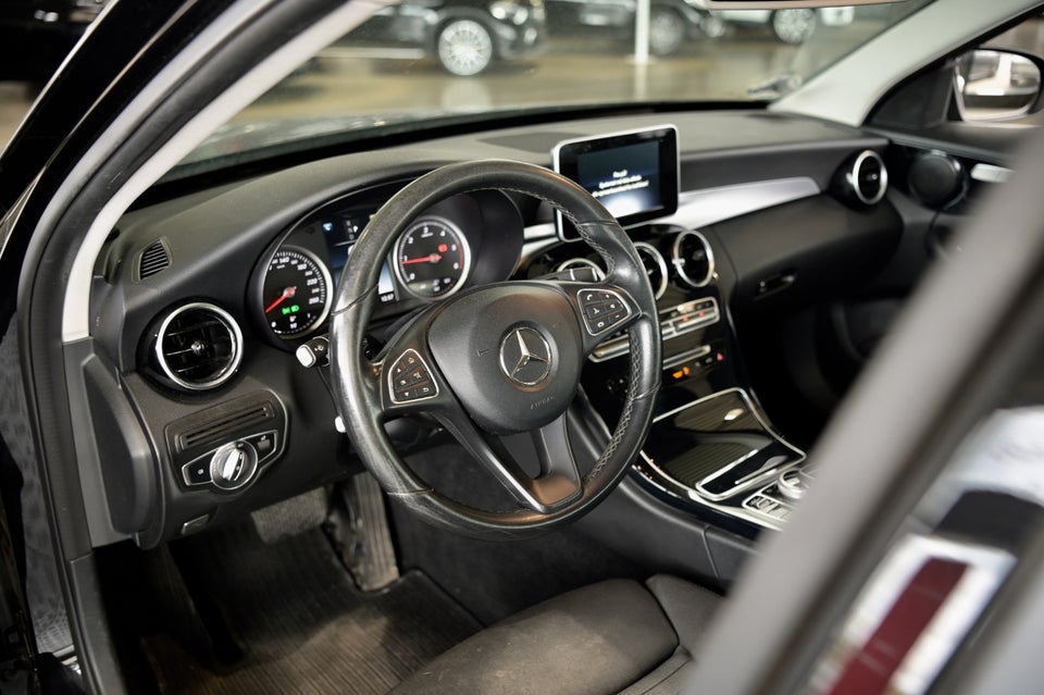 Mercedes C220 d 2,2 Business stc. aut. 5d