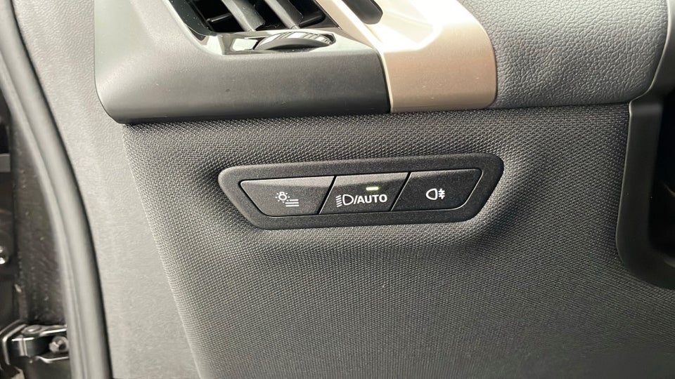 BMW iX xDrive40 Supercharged 5d