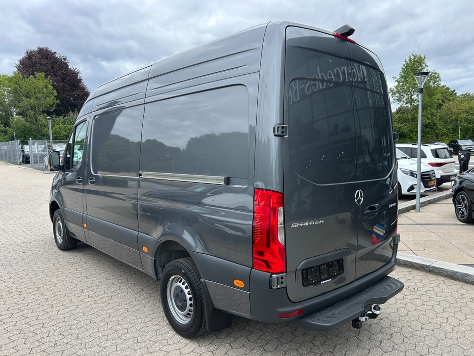 Mercedes Sprinter 317 2,0 CDi A2 Kassevogn PRO aut. RWD