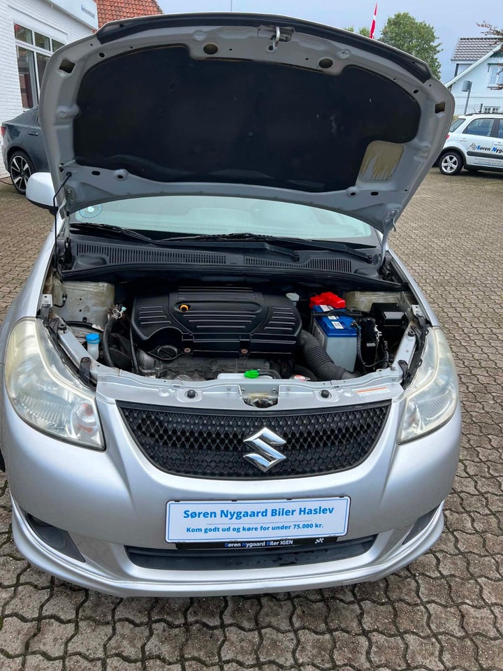 Suzuki SX4 1,6 GLX 4d