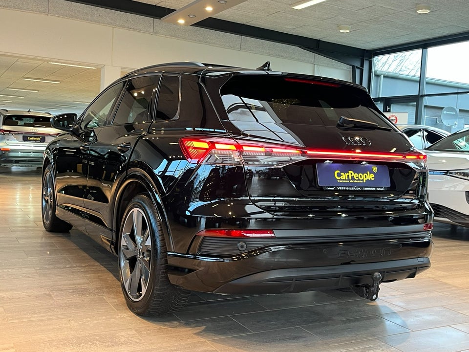Audi Q4 e-tron 45 S-line 5d