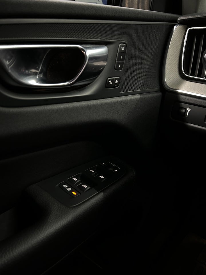 Volvo XC60 2,0 B4 197 Inscription aut. AWD 5d