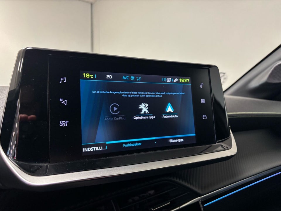 Peugeot e-208 50 GT 5d