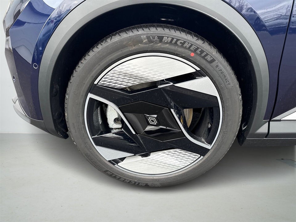 Renault Scenic E-Tech 87 Iconic 5d