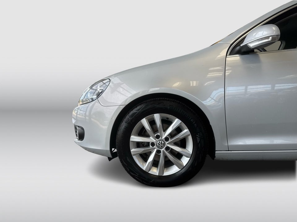 VW Golf VI 1,6 TDi 105 Comfortline Variant BMT 5d