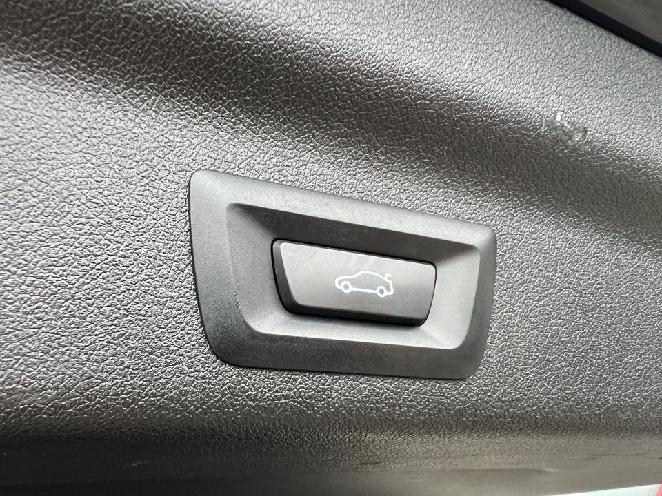 BMW iX1 eDrive20 M-Sport 5d