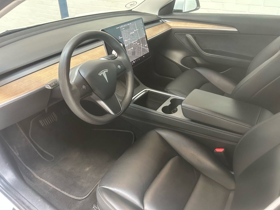 Tesla Model 3 Long Range AWD 4d