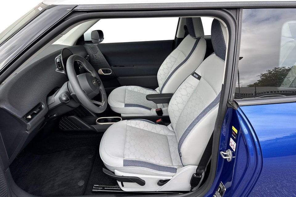 MINI Cooper E Classic Trim S 3d