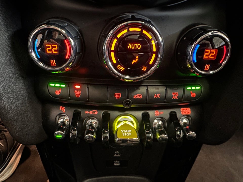 MINI Cooper SE Maximise 3d