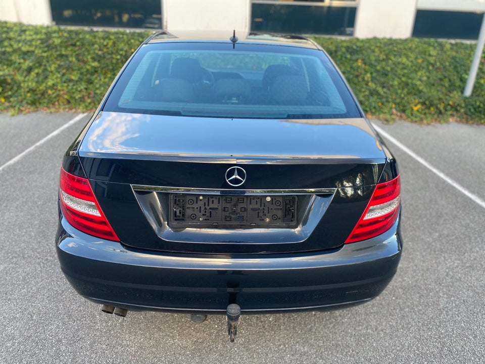 Mercedes C180 2,2 CDi Elegance BE 4d