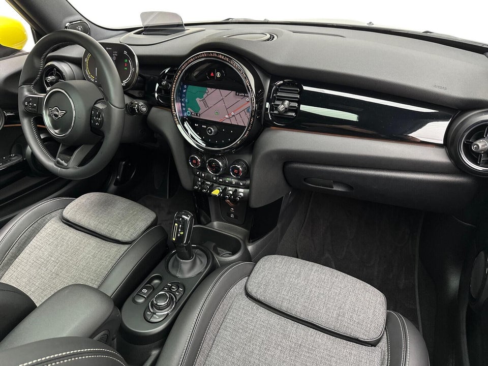 MINI Cooper SE Edition Premium Plus 3d