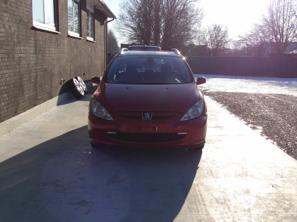 Peugeot 307 1,6 Edition stc. 5d