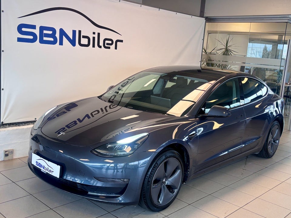 Tesla Model 3 Long Range RWD 4d
