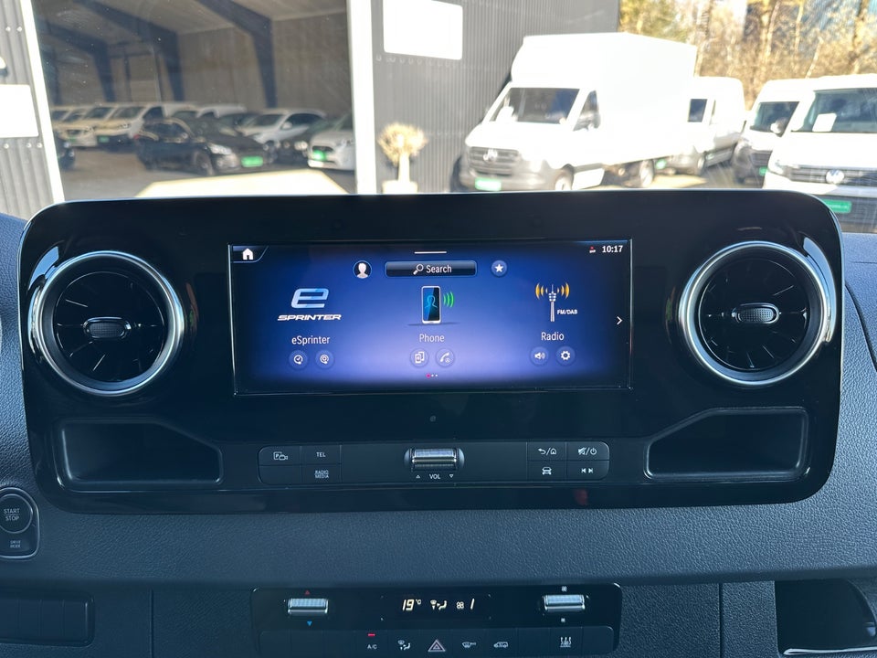 Mercedes eSprinter 414 113 A3 Kassevogn SELECT