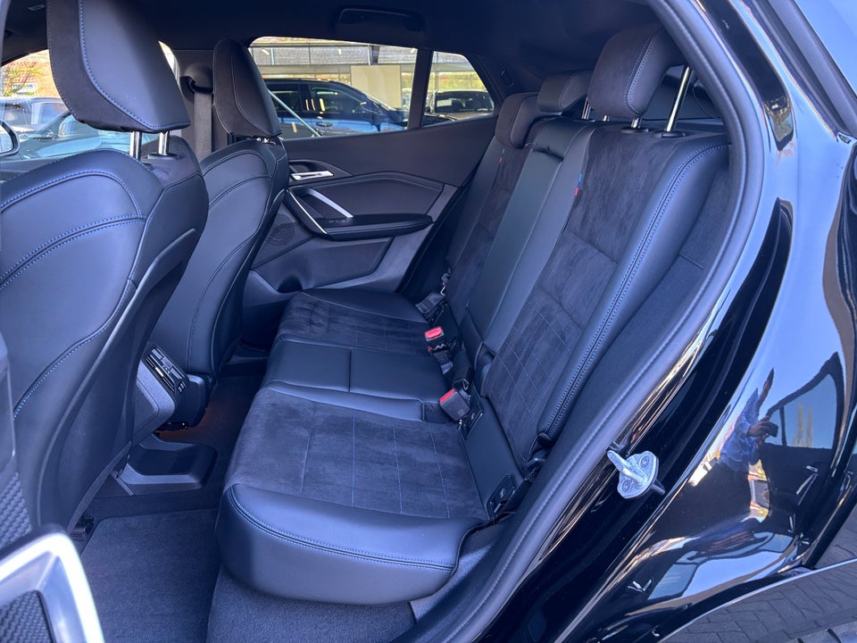 BMW iX2 eDrive20 M-Sport Premium 5d