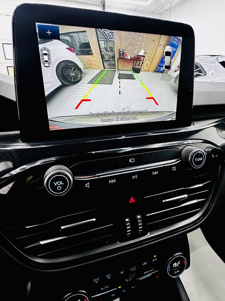 Ford Kuga 2,5 PHEV ST-Line CVT 5d