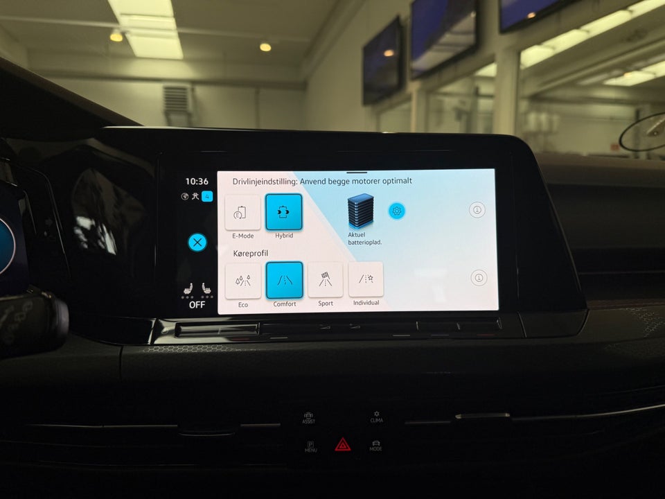 VW Golf VIII 1,4 GTE DSG 5d