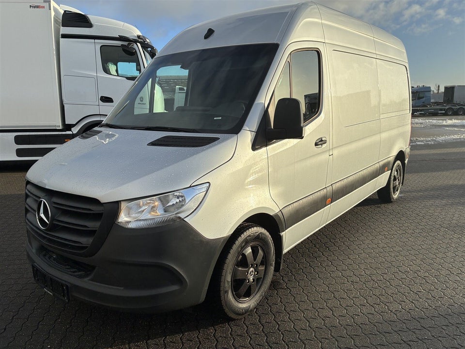 Mercedes Sprinter 214 2,2 CDi A2 Kassevogn aut. FWD