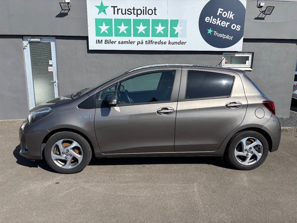 Toyota Yaris 1,5 Hybrid H1 e-CVT 5d