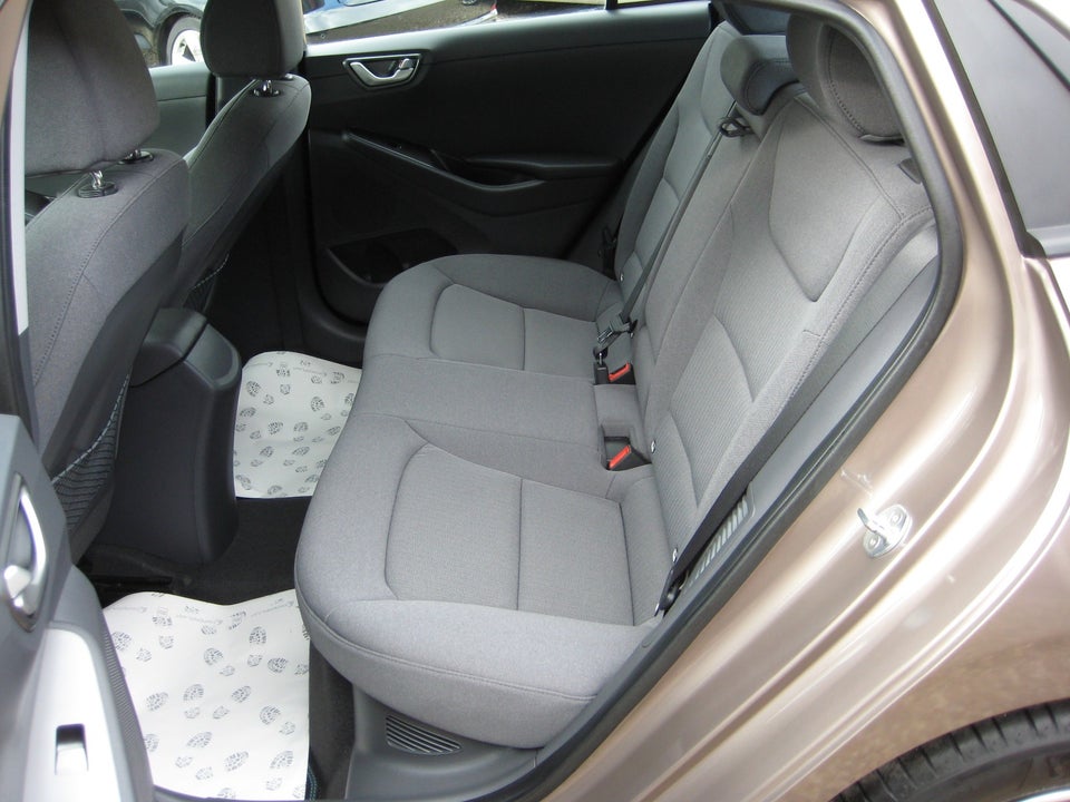 Hyundai Ioniq 1,6 PHEV Trend DCT 5d