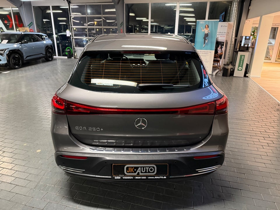 Mercedes EQA250+ Electric Art 5d