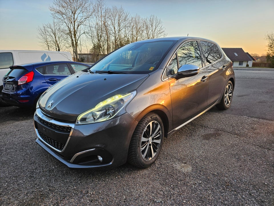Peugeot 208 1,2 e-THP 110 Sport Sky 5d