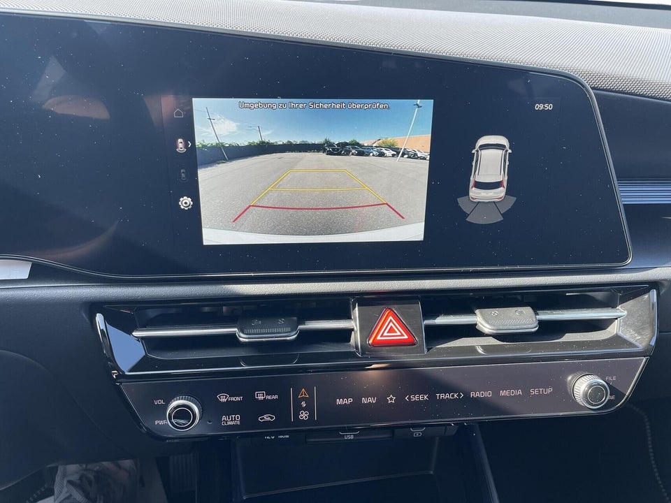 Kia Niro 64 EV Access 5d