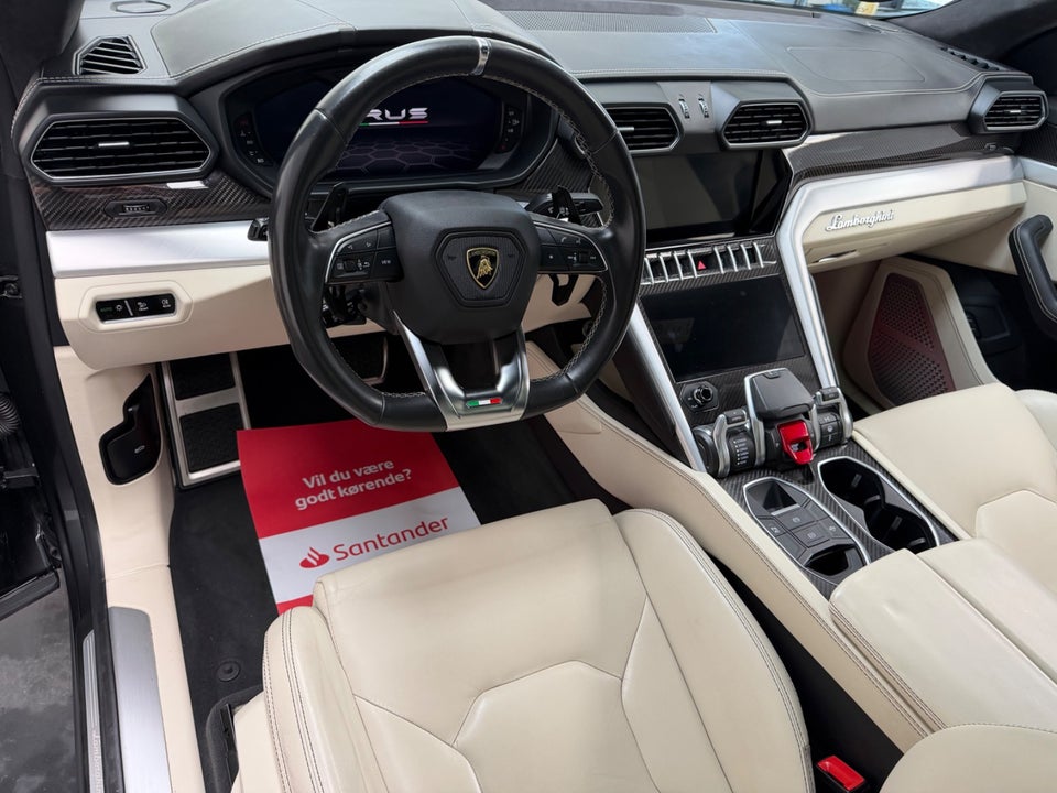 Lamborghini Urus 4,0  5d