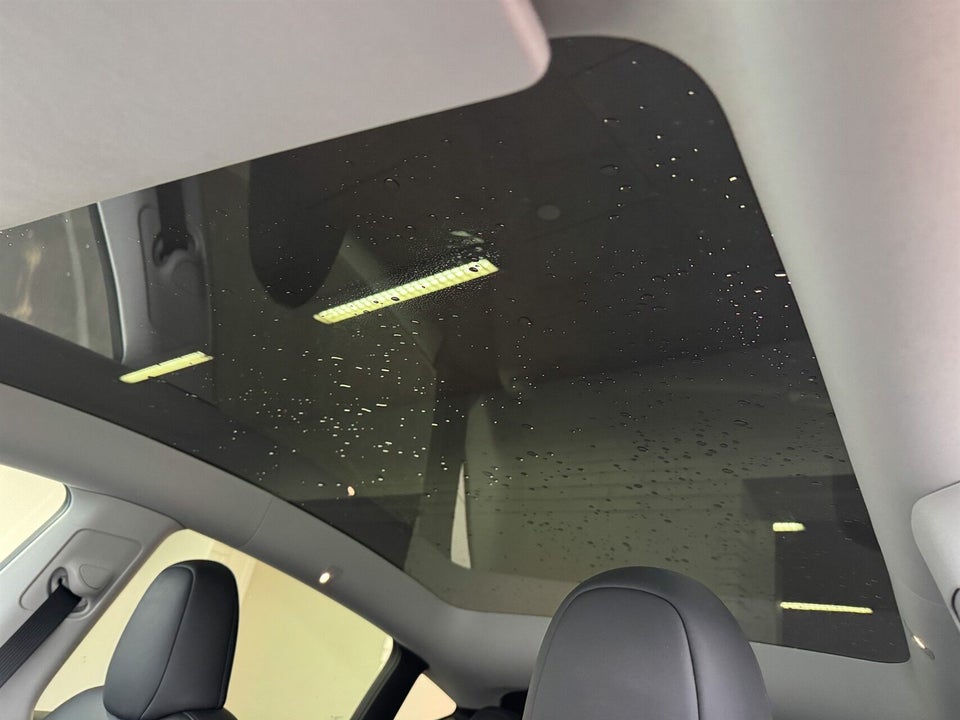 Tesla Model Y Long Range RWD 5d