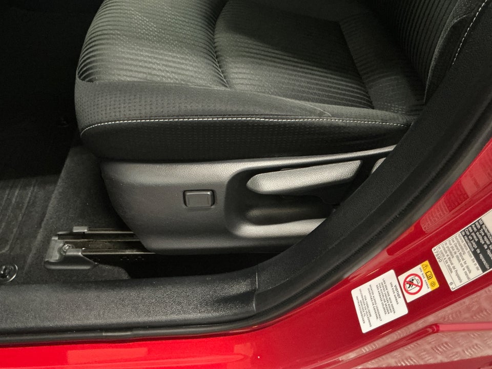 Toyota Prius 1,8 Plug-in Hybrid Solar MDS 5d