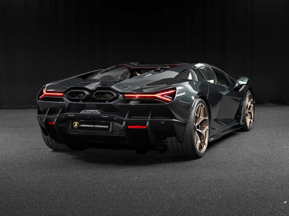 Lamborghini Revuelto 6,5 2d