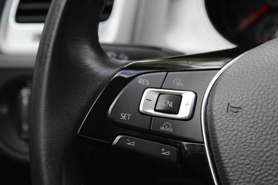 VW Golf VII 1,4 TSi 122 BMT 5d