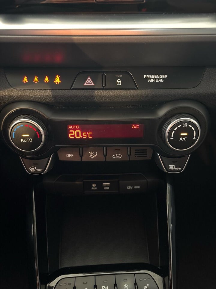 Kia Stonic 1,0 T-GDi Attraction+ DCT 5d