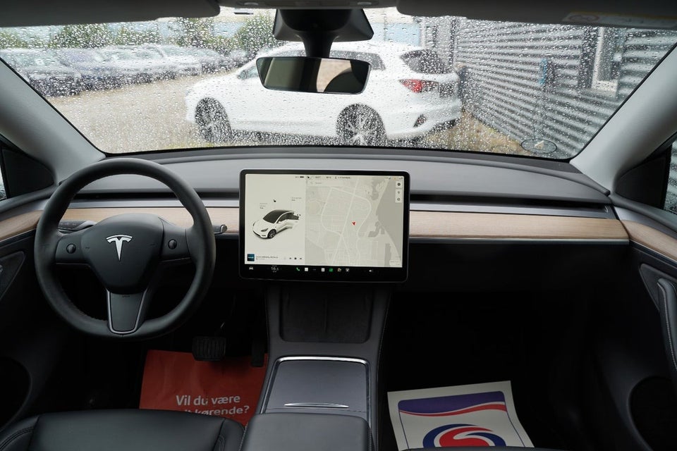 Tesla Model Y Long Range AWD 5d