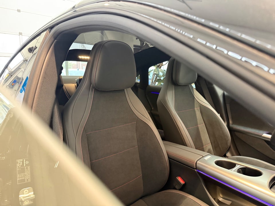 Mercedes CLA250+ electric AMG Line 4d