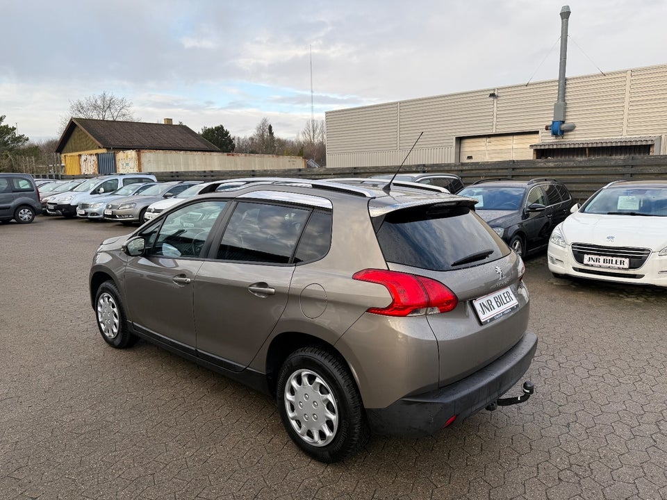 Peugeot 2008 1,2 VTi 82 Allure 5d