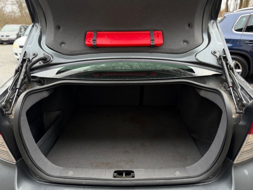 Volvo S40 1,6 D DRIVe 4d