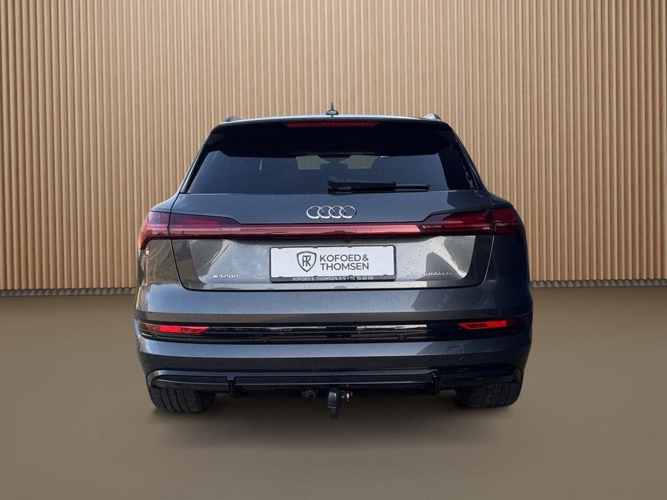 Audi e-tron 55 S-line quattro 5d